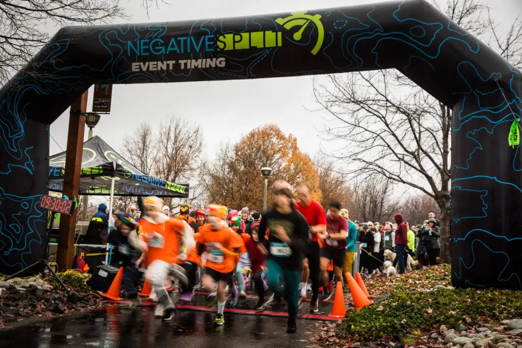 Runners at starting line of Give NCW Turkey Trot